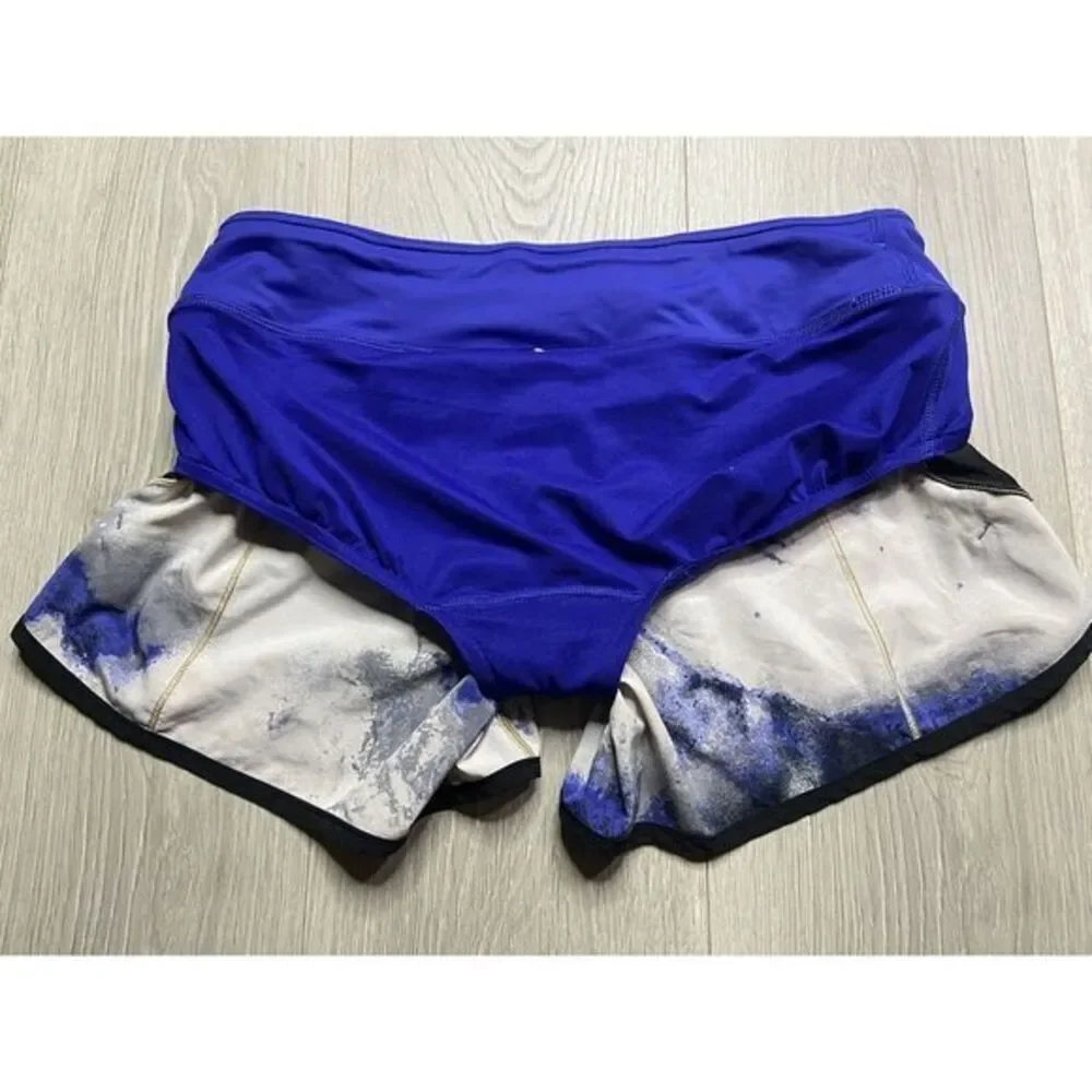 Lululemon Short Women 6 Speed Short Milky Way‎ Purple Running Active Gym 4.5
